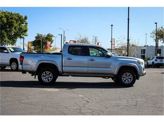 2018 Toyota Tacoma Double image 1