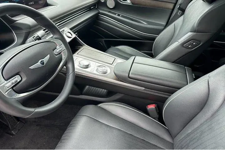 $34640 : Genesis GV80 2023 AWD 2.5T 4 image 10