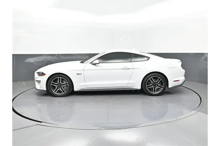 $32189 : Ford Mustang 2022 GT 2dr Fas image 2