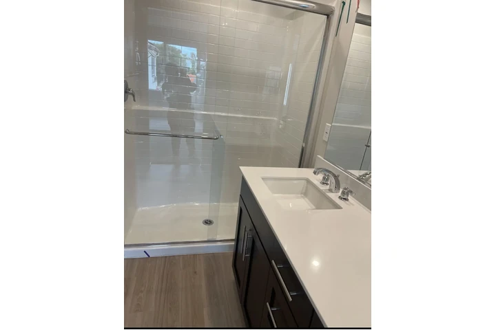 L.mendez cleaning llc image 9