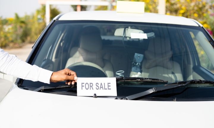 Cómo poner un anuncio gratis para vender su carro