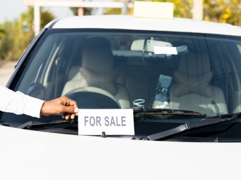Cómo poner un anuncio gratis para vender su carro