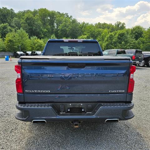 $32999 : 2019 Silverado 1500 Custom image 6