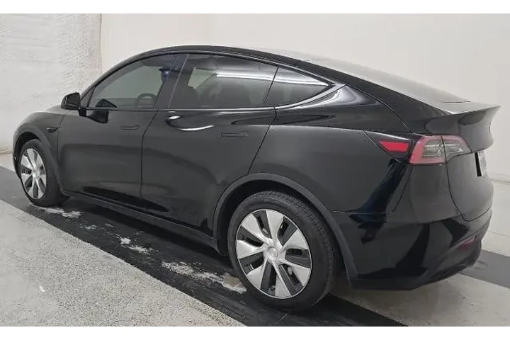$34000 : Tesla Model Y 2024 AWD Long image 3