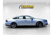 $26899 : Honda Accord 2024 EX 4dr Sed thumbnail