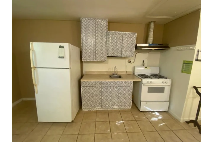 $650 : Tengo studio amueblado image 4