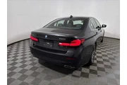 $33943 : BMW 5 Series 2023 AWD 530i x thumbnail