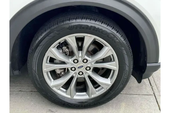 $30490 : Ford Explorer 2022 AWD XLT 4 image 9