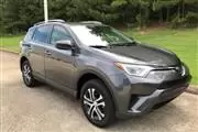 2018 Toyota RAV4 LE SUV en Los Angeles