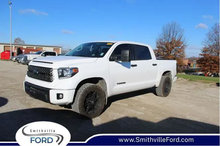 $39499 : Toyota Tundra 2020 4x4 SR5 4 image 1