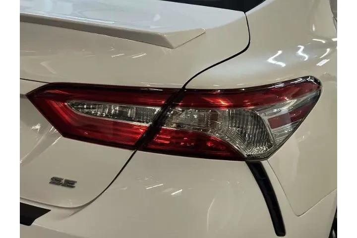 $19990 : Toyota Camry 2020 SE 4dr Sed image 9