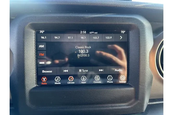 $18775 : Jeep Wrangler Unlimited 2018 image 5