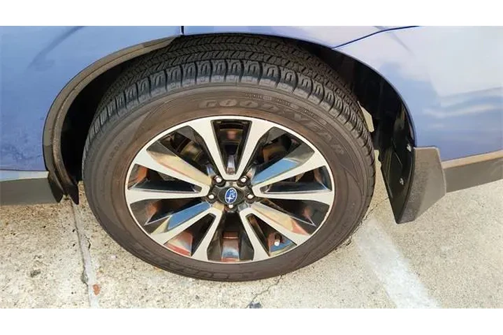 $18203 : Subaru Forester 2017 AWD 2.0 image 9