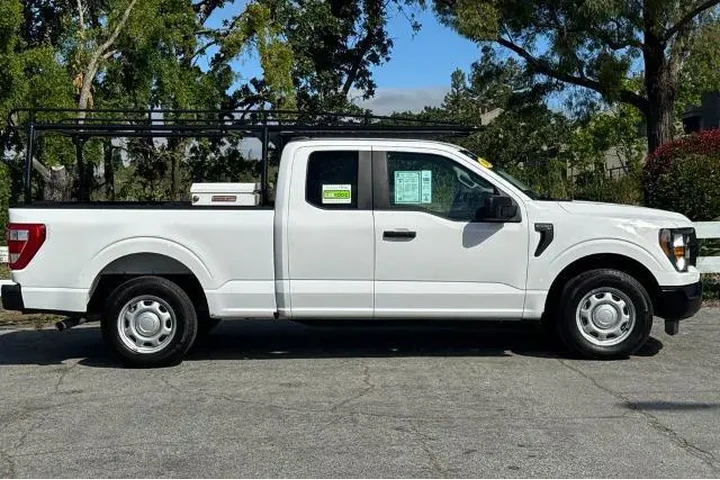 $37985 : Ford F-150 2023 4x2 XL 4dr S image 3