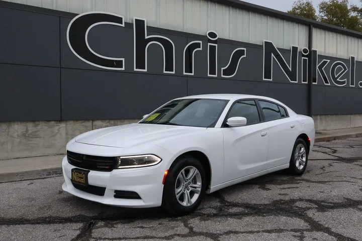 $17788 : 2022 Charger SXT RWD image 1