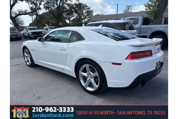 $12915 : Chevrolet Camaro 2015 LT 2dr image 5