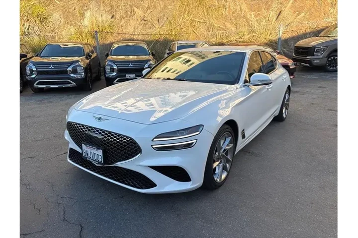 $23388 : Genesis G70 2022 2.0T 4dr Se image 3
