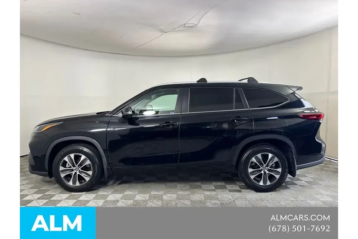 $37420 : Toyota Highlander 2023 XLE 4 image 8