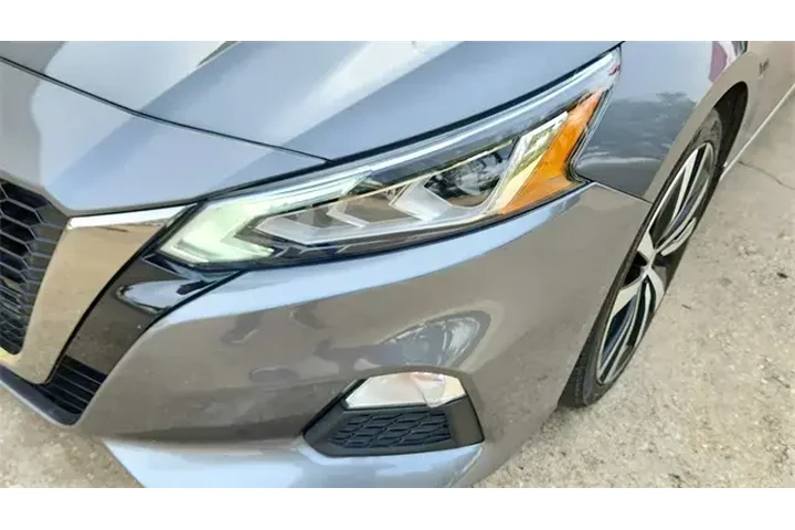 $18798 : Nissan Altima 2020 2.5 SR 4d image 10