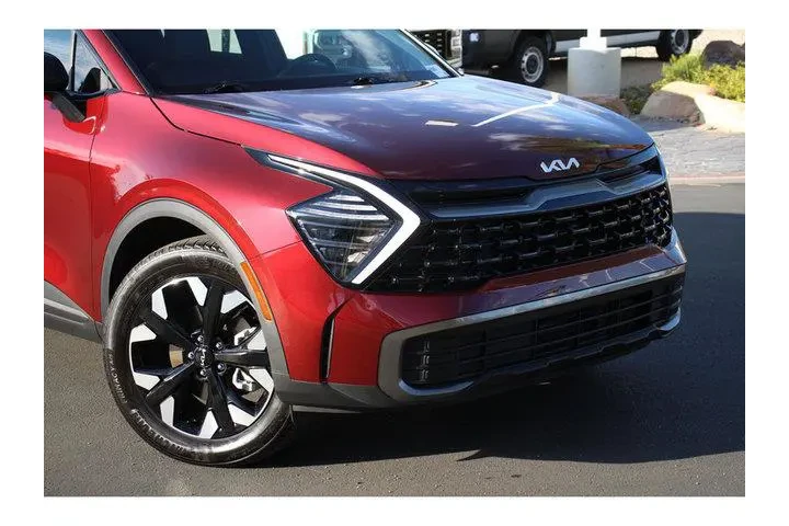 $29440 : Kia Sportage Plug-In Hybrid image 2