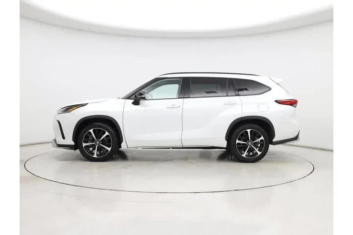 $37998 : Toyota Highlander 2022 AWD X image 3