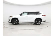 $37998 : Toyota Highlander 2022 AWD X thumbnail