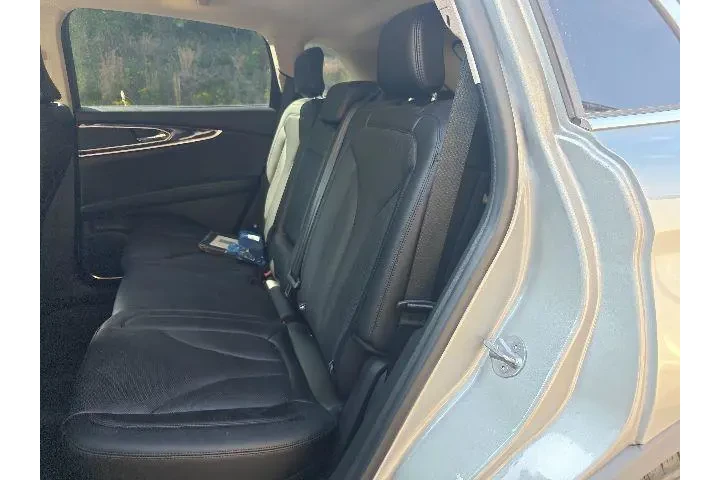 $38682 : Lincoln Nautilus 2023 AWD Re image 9