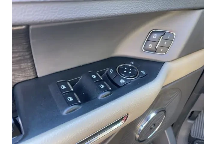 $27792 : Ford Expedition MAX 2020 4x2 image 6