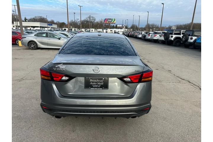 $11980 : 2019 Altima 2.5 SR Sedan image 3