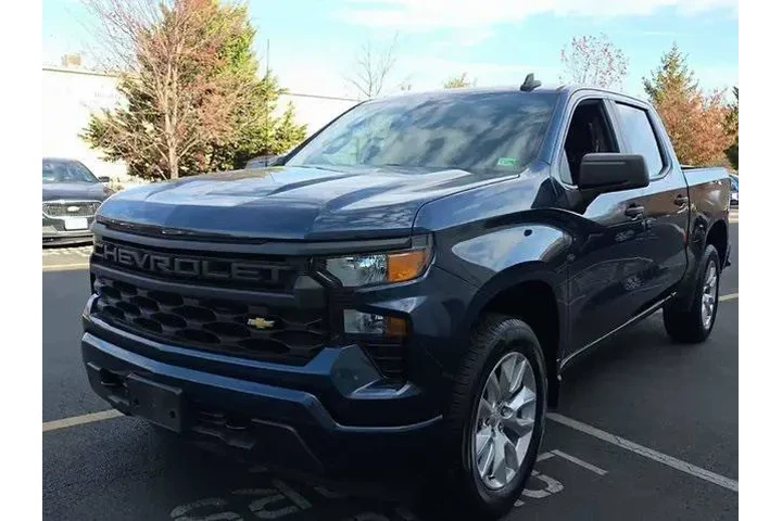 $25930 : Chevrolet Silverado 1500 202 image 1