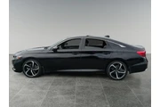 $27935 : Honda Accord 2022 Sport 4dr thumbnail