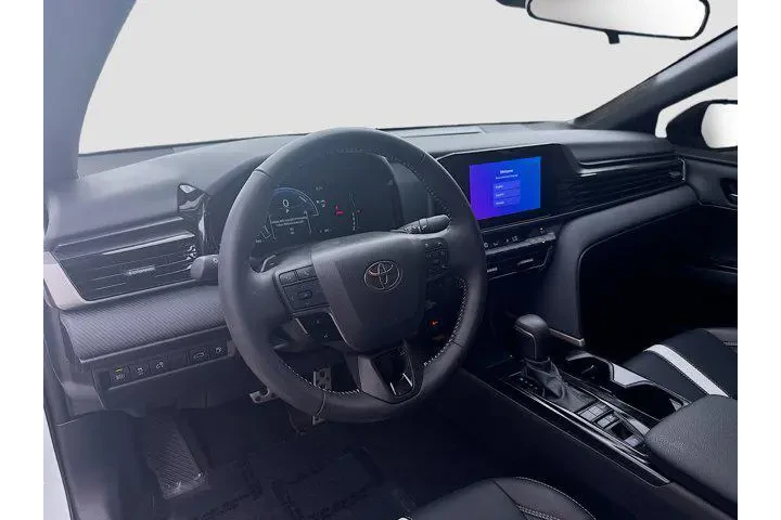$25998 : Toyota Camry 2025 SE 4dr Sed image 7