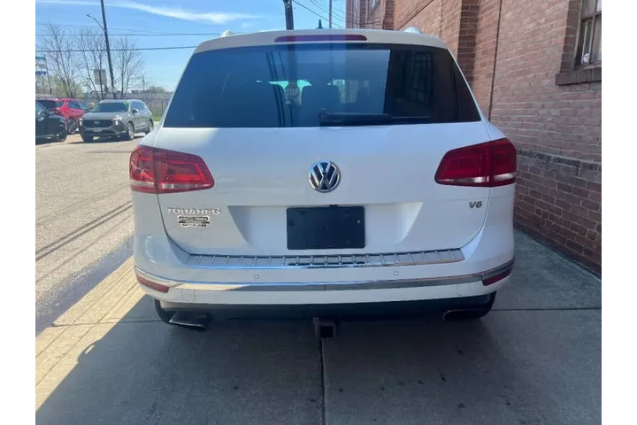 $19999 : 2017 Touareg V6 Wolfsburg image 5
