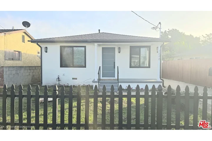 $3300 : Available for rent image 1