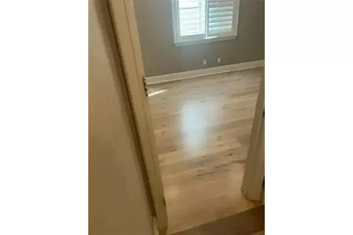 PISOS DE MADERA image 4