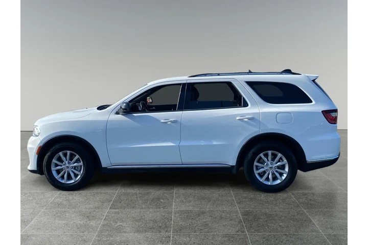 $30565 : Dodge Durango 2023 SXT 4dr S image 2