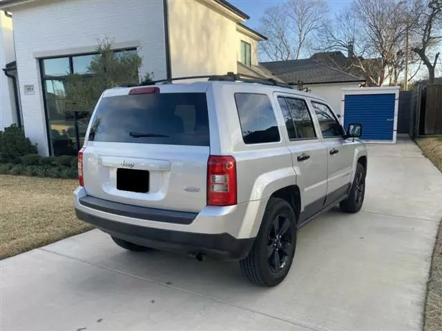 $4500 : 2013 Jeep Patriot Latitude SUV image 3