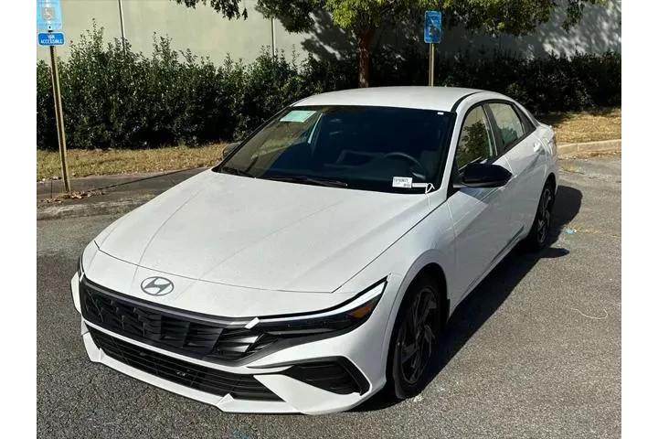 $21520 : Hyundai ELANTRA 2026 SEL Spo image 1