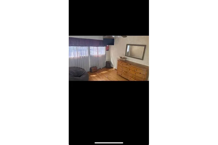 $3800 : Casa De Renta image 1