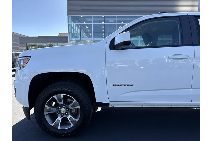 $17999 : Chevrolet Colorado 2017 4x4 image 6