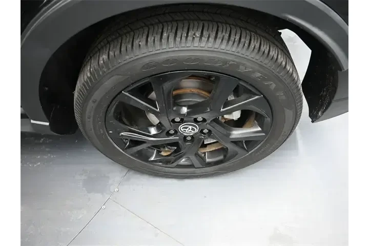 $20725 : Toyota C-HR 2022 XLE 4dr Cro image 8