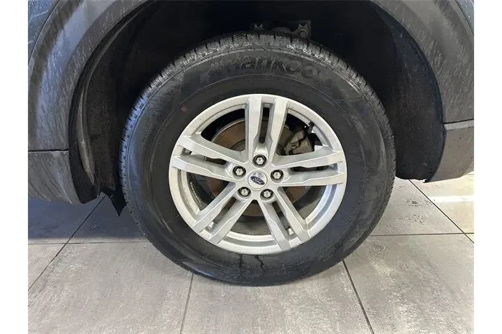 $32000 : Ford Explorer 2023 AWD XLT 4 image 5