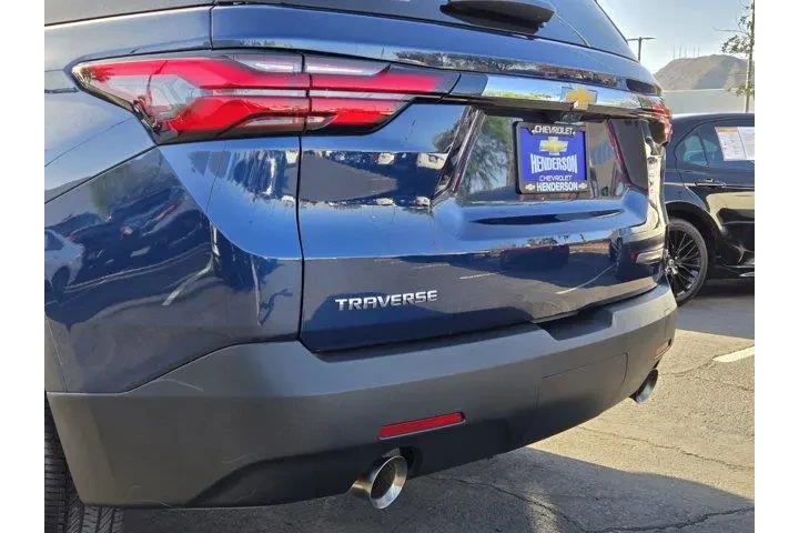 $32991 : Chevrolet Traverse 2023 LT C image 5