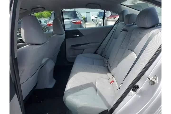 $9990 : Honda Accord 2015 LX 4dr Sed image 9