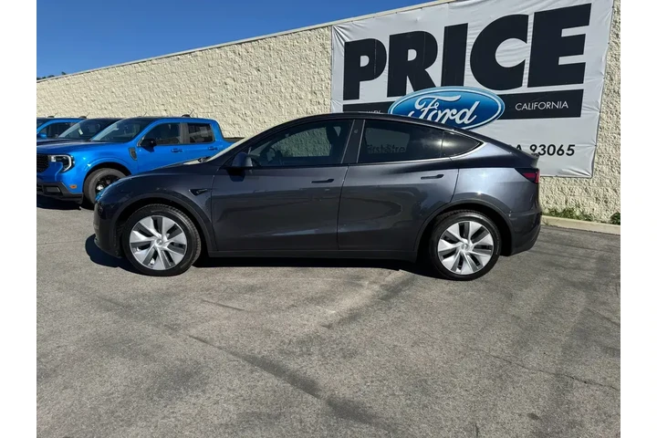 $32788 : Tesla Model Y 2024 AWD Long image 6