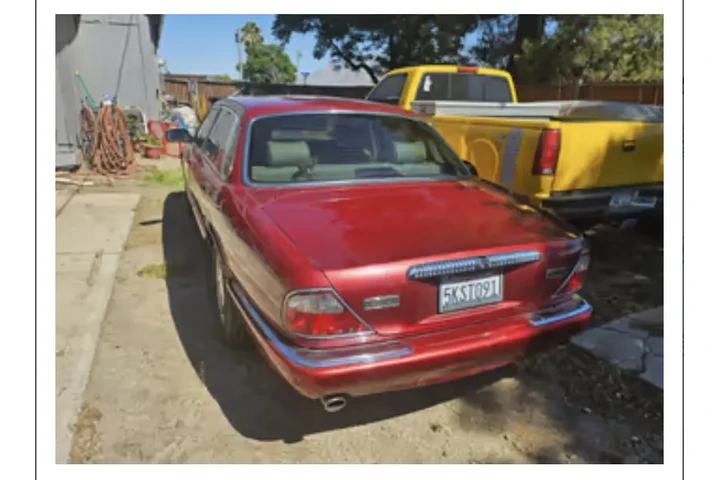 $5000 : Jaguar Vandenplas image 1