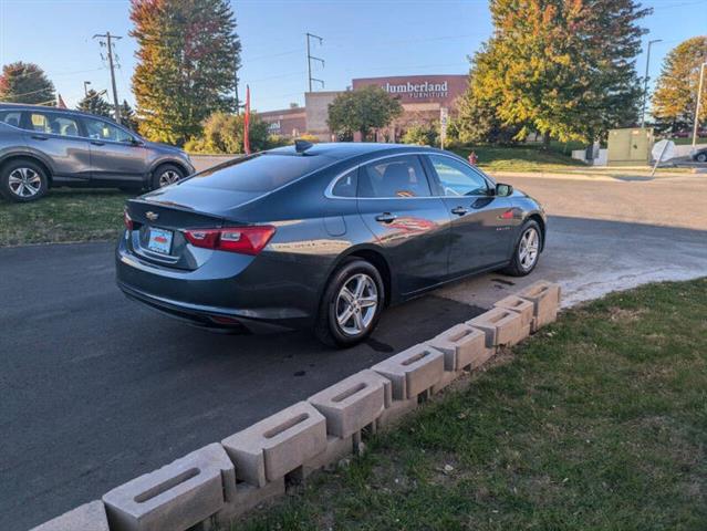 $11990 : 2019 Malibu LS image 6