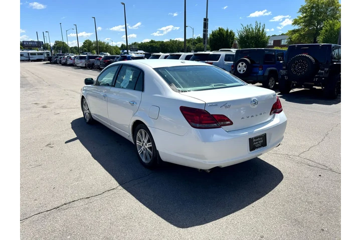 $4980 : 2009 Avalon 4dr Sdn Limited ( image 4