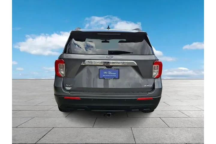 $29997 : Ford Explorer 2023 AWD XLT 4 image 5