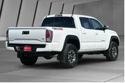 $39900 : Toyota Tacoma 2020 4x4 TRD O thumbnail